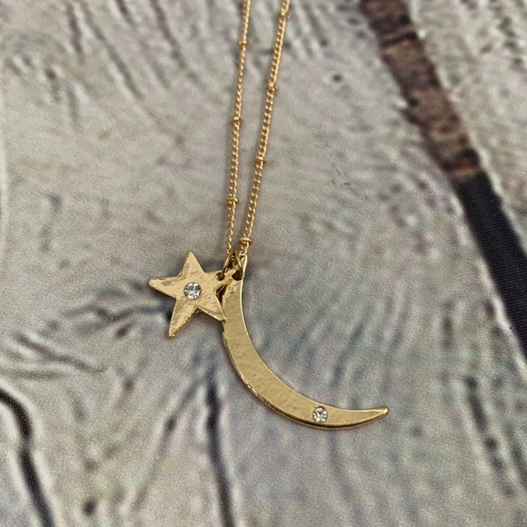 Moon and star gold tone long necklace new - Picture 4 of 7